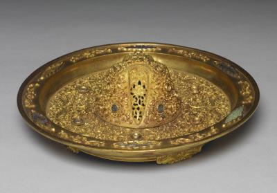 图片[3]-Gilt jue cup and stand with Indian lotus scroll decoration, Qing dynasty, Qianlong reign (1736-1795)-China Archive